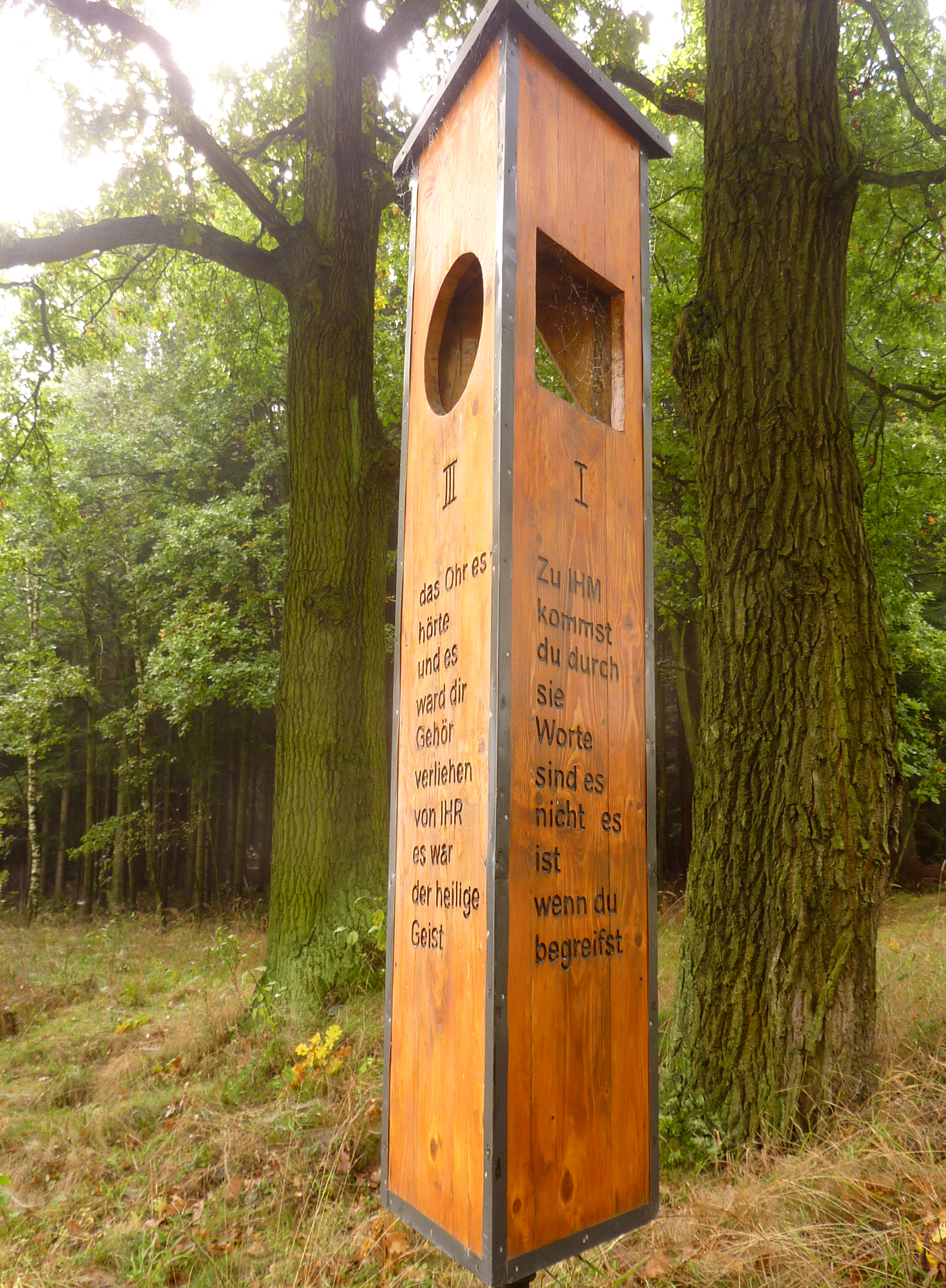 Skulpturenpfad – „Drei ist Eins und Eins ist Drei“